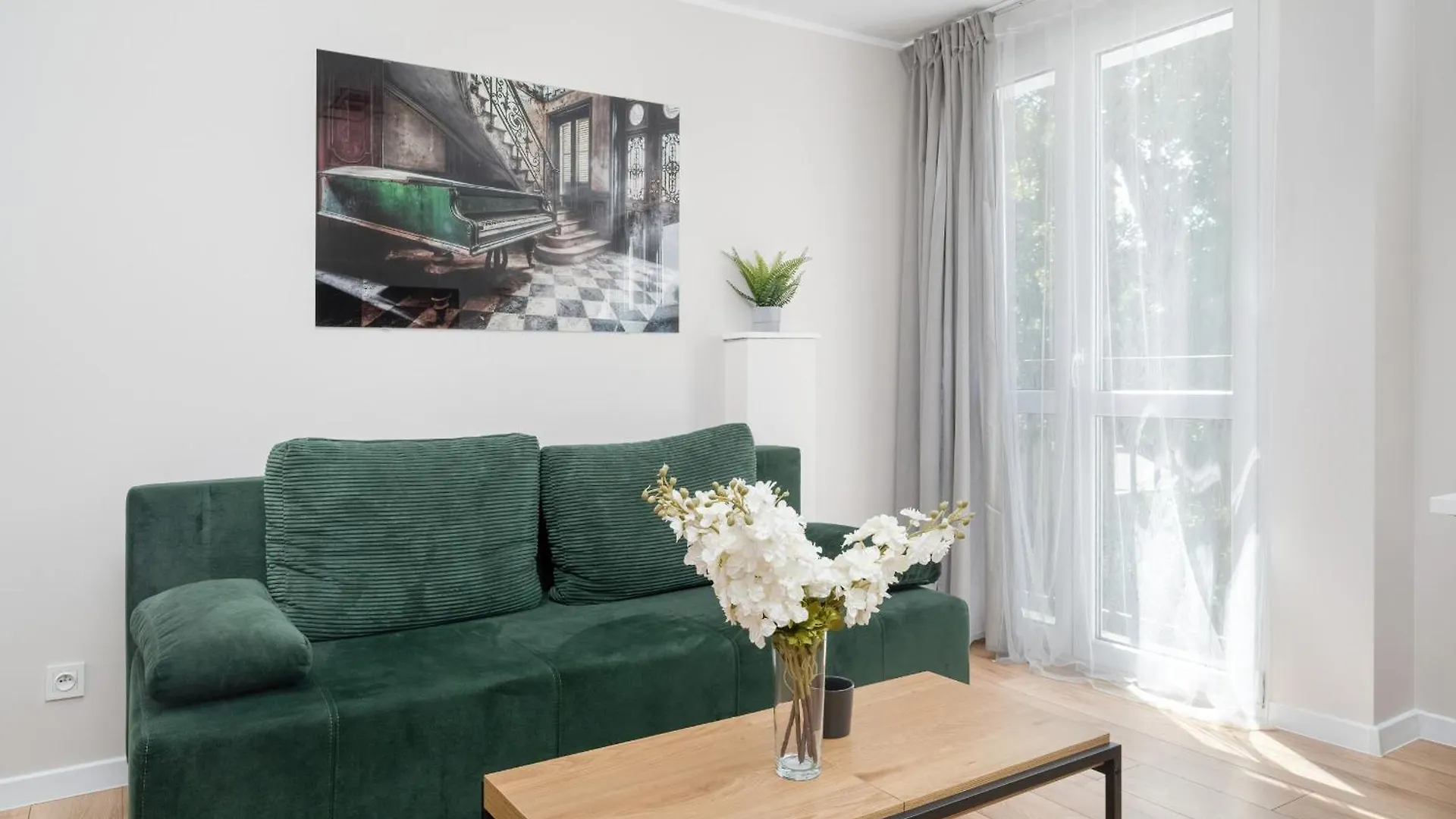 Apartament W Centrum Wroclawia 300 M Od Rynku By Noclegi Renters